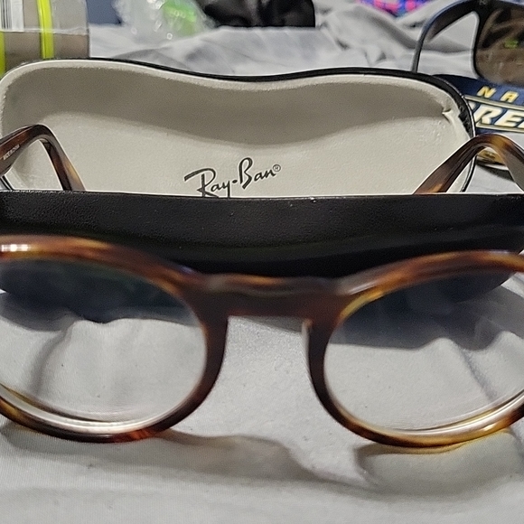 Ray Ban glasses - Picture 2 of 4